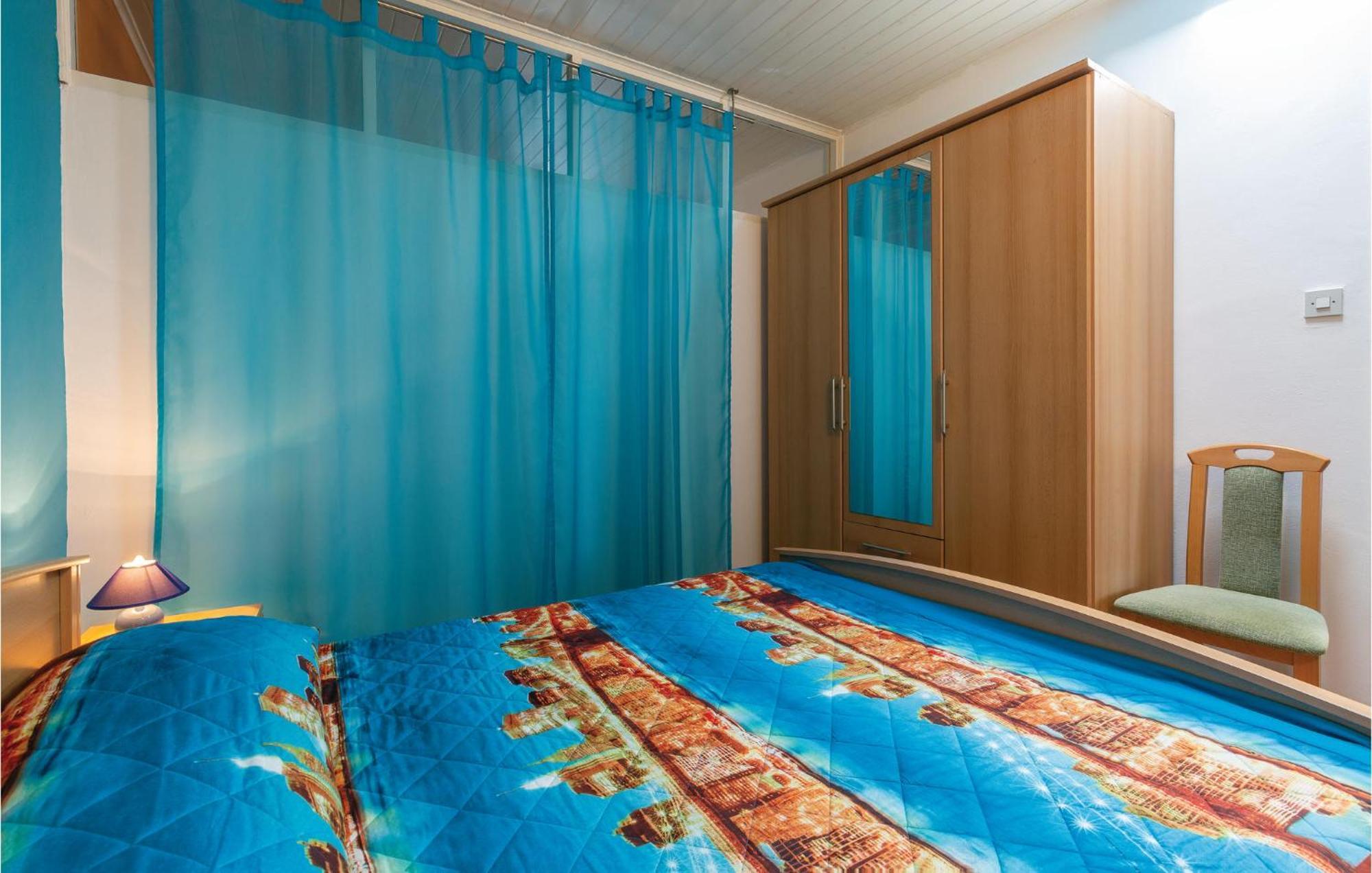 Cozy Apartment In Tar With House Sea View Tar-Vabriga Kültér fotó