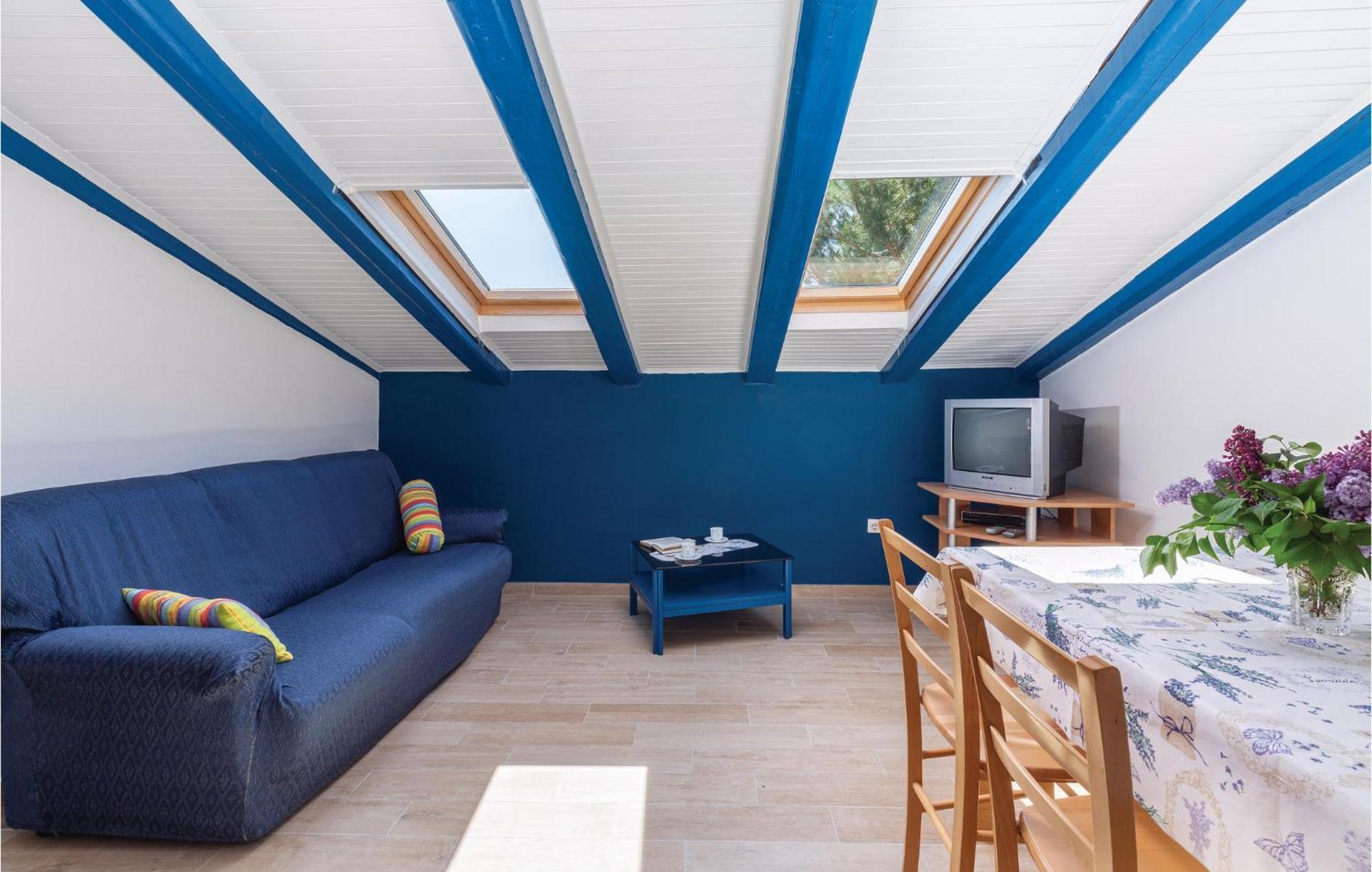 Cozy Apartment In Tar With House Sea View Tar-Vabriga Kültér fotó